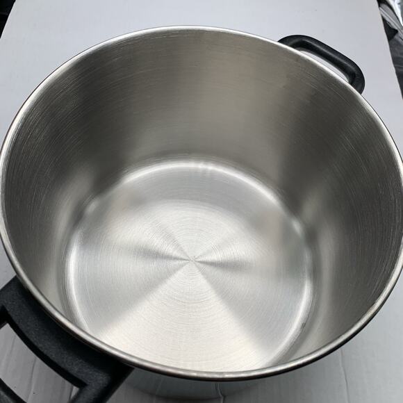 Tools Of The Trade 8 Quart Stainless Steel Stockpot Basics w/handles & Lid - Picture 3 of 8